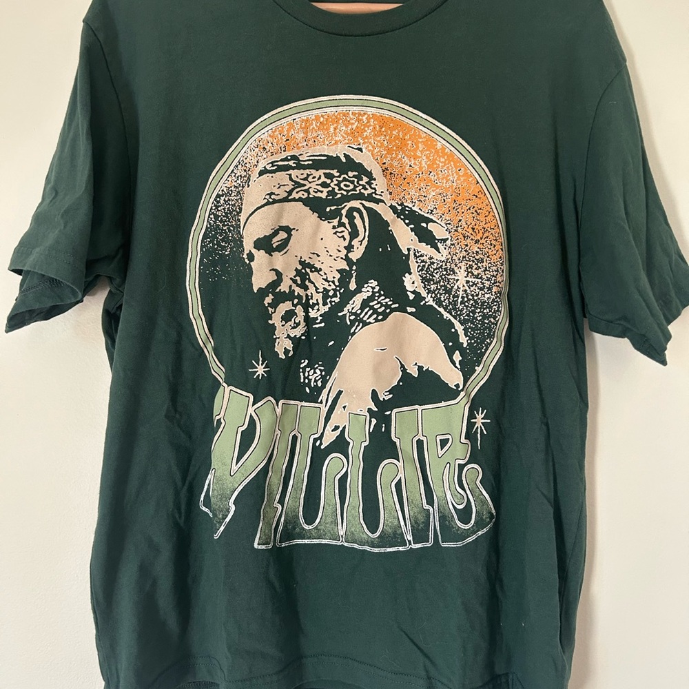 GAP Dark Green Graphic Willie Nelson Tee